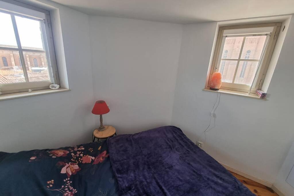 Appartement Exceptionnel 4 Etoiles Hyper Centre Albi 65 M2 Au 4Eme Etage Sans Ascenseur Avec Une Tour Du 12Eme Siecle Экстерьер фото